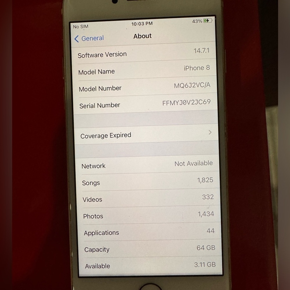 iPhone 8 - Picture 3 of 4